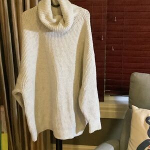 Zara Soft Knit Pullover in Gray